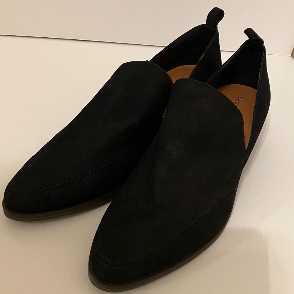 Lucky Brand Mahzan black suede loafer. Size 8.5. Brand new!
